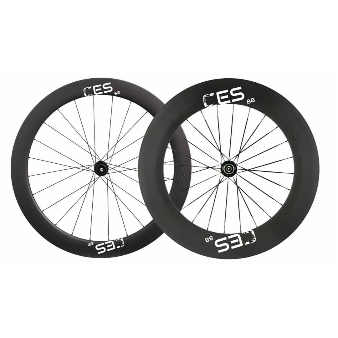 CES Wheels, super fast road cycling and triathlon wheels with smooth hubs and a great look. 700c spoked and ready wheels that make you go faster with great rolling resitance with the correct PSI setup. #roadcycling #triathlon #duathlon #winterriding