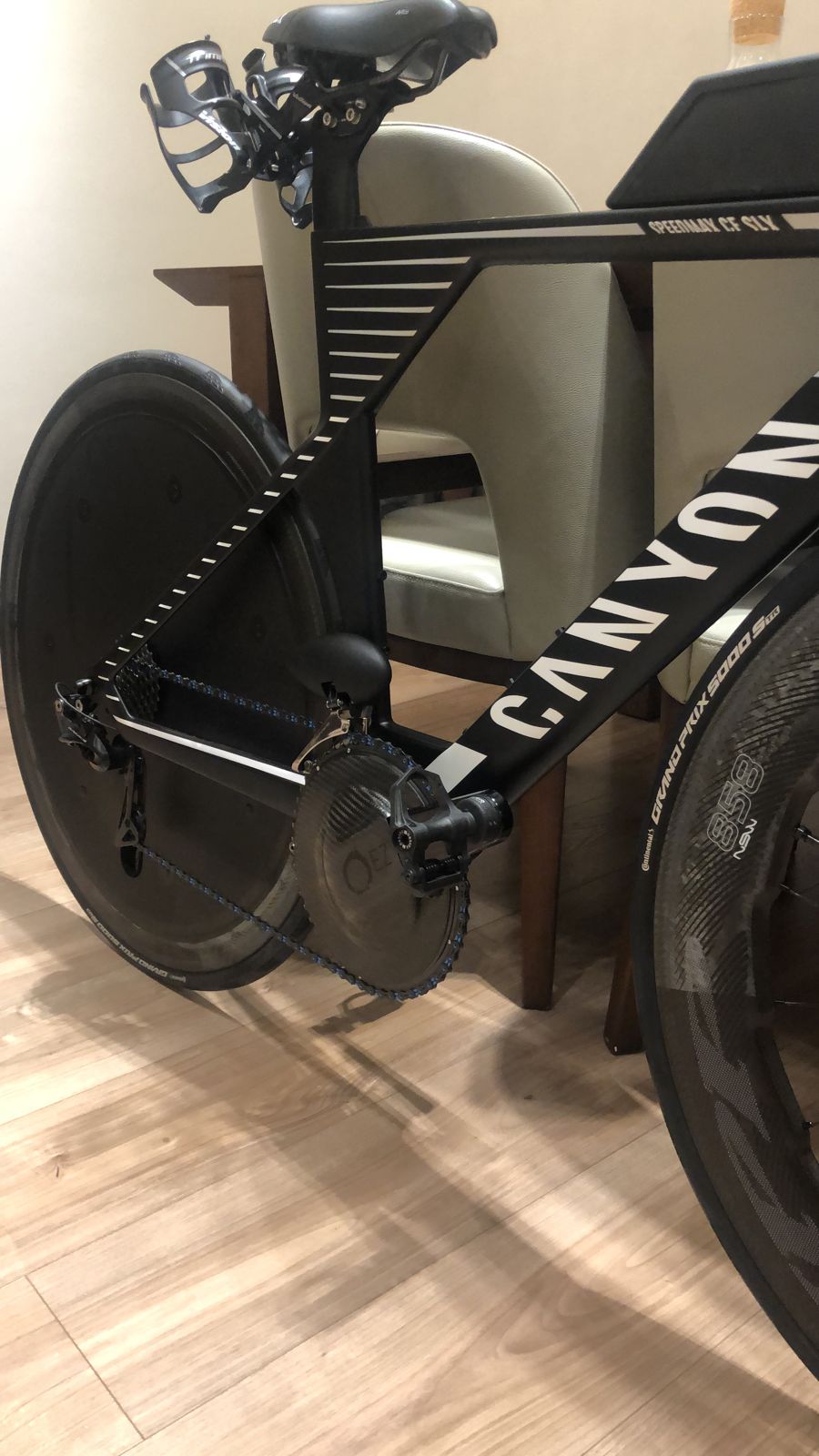 50kph 5.8 Watts, 40kph 4 Watts, 30kph 2 Watts.
0 Yaw Watt Saving 30kph = 1.4 / 40kph = 4.1 / 50kph = 5.8
25 grams
Used in Ironman Triathlon, PTO Pro Field / BTF / ETU / ITU and inspected
Front Derailleur Guard