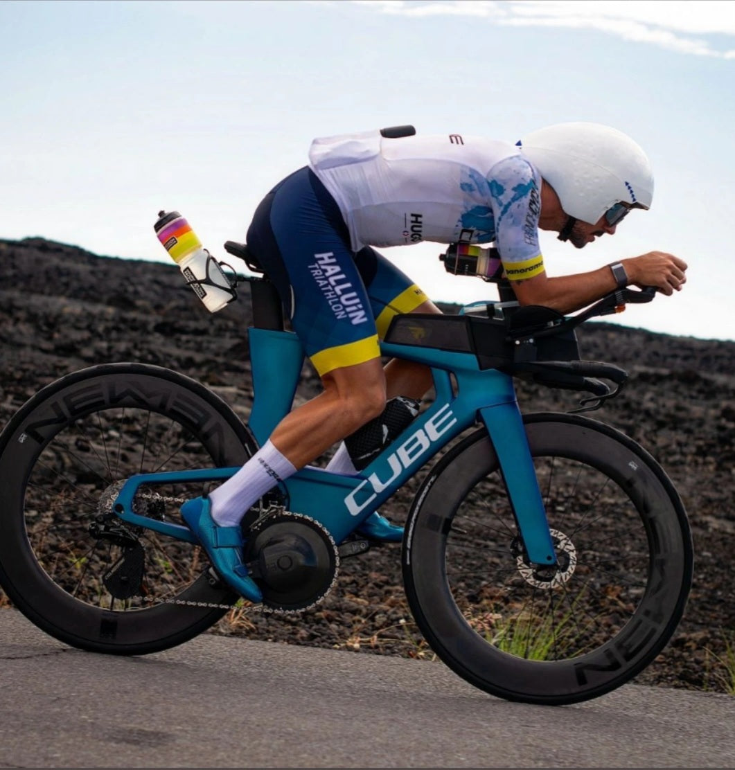 Save 2-5 Watts
Full Carbon
Weight 42 Grams (with tape)
Aerodynamic Performance Tested at the Silverstone Wind Tunnel
Hand Made and Moulded in the UK
Click on the link at the top of the page for fitting instructions.
"Crank arm holes cut to width"
Includes everything needed to fit including 3M tape x 2 carbon tape also included to go on crank arm opening if you choose.
Aero Chainring Guard