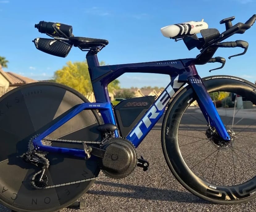 50kph 5.8 Watts, 40kph 4 Watts, 30kph 2 Watts.
0 Yaw Watt Saving 30kph = 1.4 / 40kph = 4.1 / 50kph = 5.8
25 grams
Used in Ironman Triathlon, PTO Pro Field / BTF / ETU / ITU and inspected
Front Derailleur Guard, TREK TT Bike