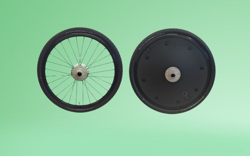 Comparison of a standard triathlon bike wheel and an aerodynamic disc wheel cover.