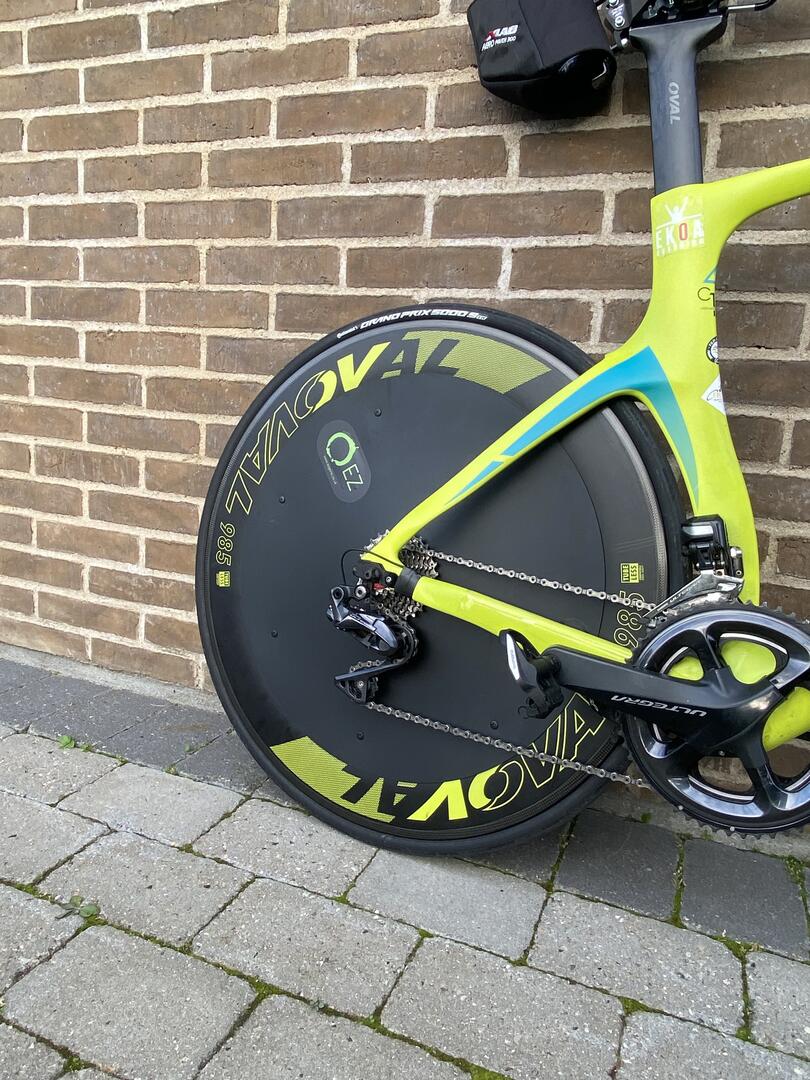 Oval wheels fitted with an EZ Disc to make you go faster in time trial and triathlon and cycling