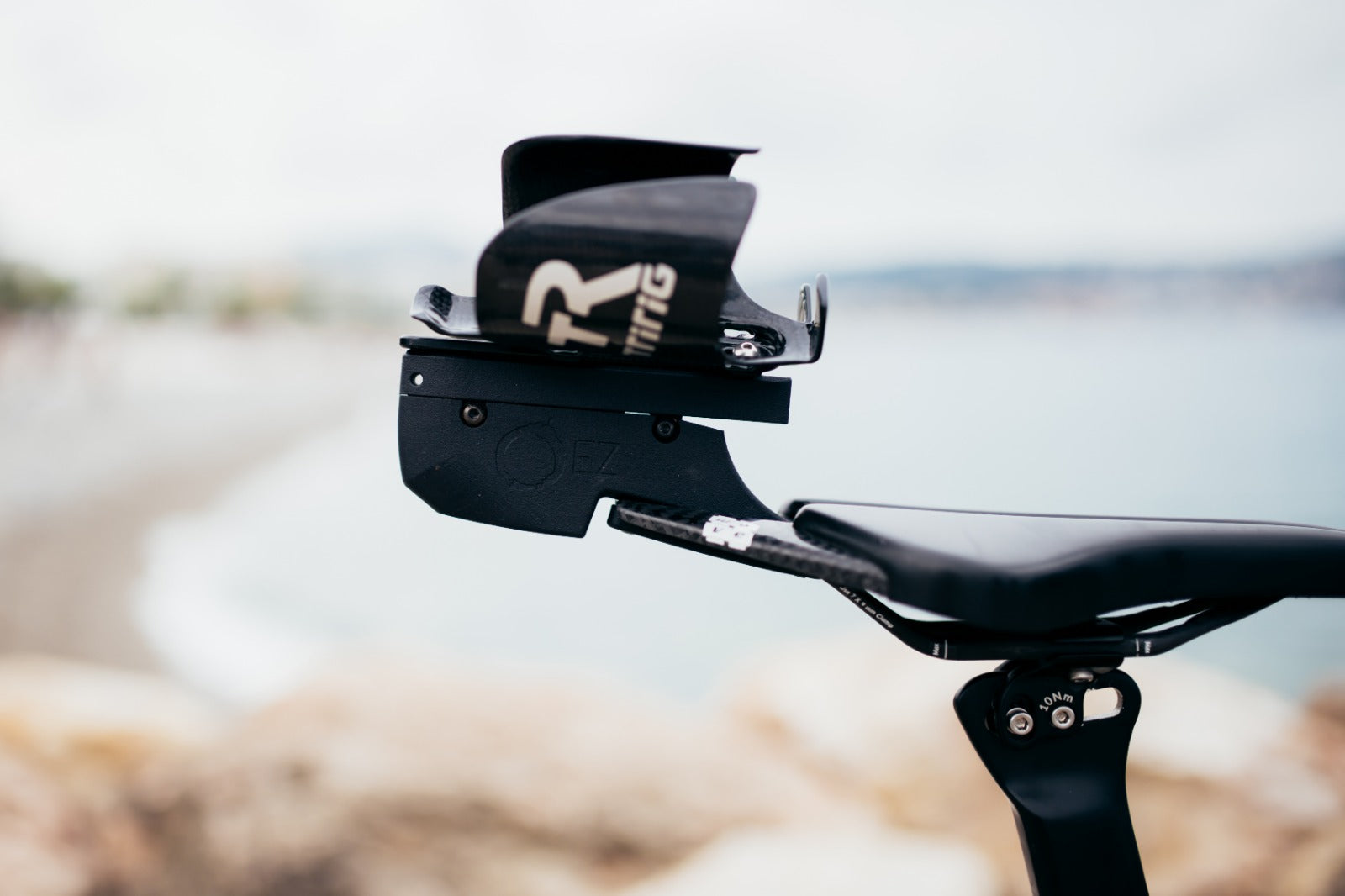 EZ Hydro Gains® 12 Watts | Rear Bottle Cage Holder – EZ Gains Ltd